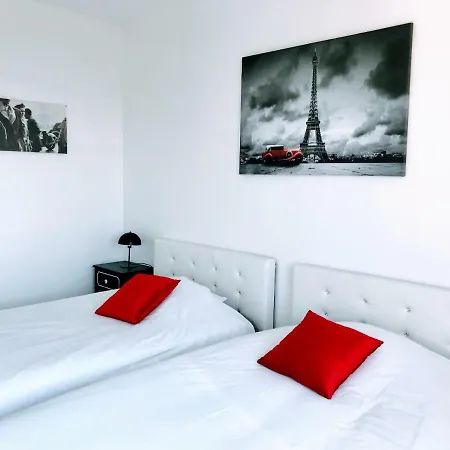 Apartment Luxe Eiffel Tower And Seine River Paris